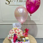 Desayuno sorpresa con hortensias, gerveras y globos con helio