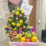 Desayuno sorpresa saludable con rosas y globos con helio