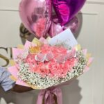 Bouquet de rosas y fresas con chocolate