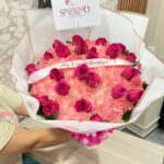 Bouquet de rosas y fuyi