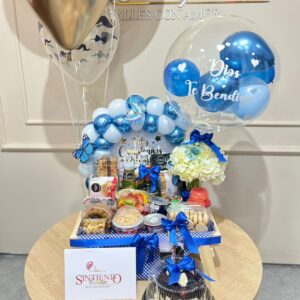 Desayuno sorpresa con globos, torta y hortensias