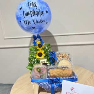 Desayuno con girasoles y globo