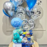 Desayuno con hortensias, peluche, torta y globos con helio